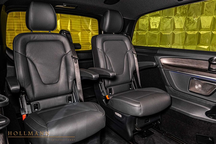 Vehicle view 19