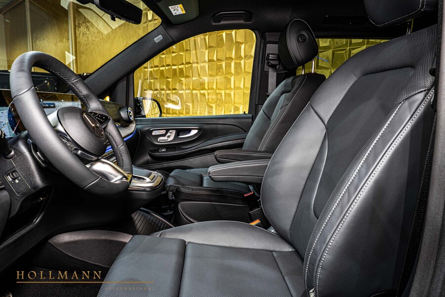 Vehicle view 9