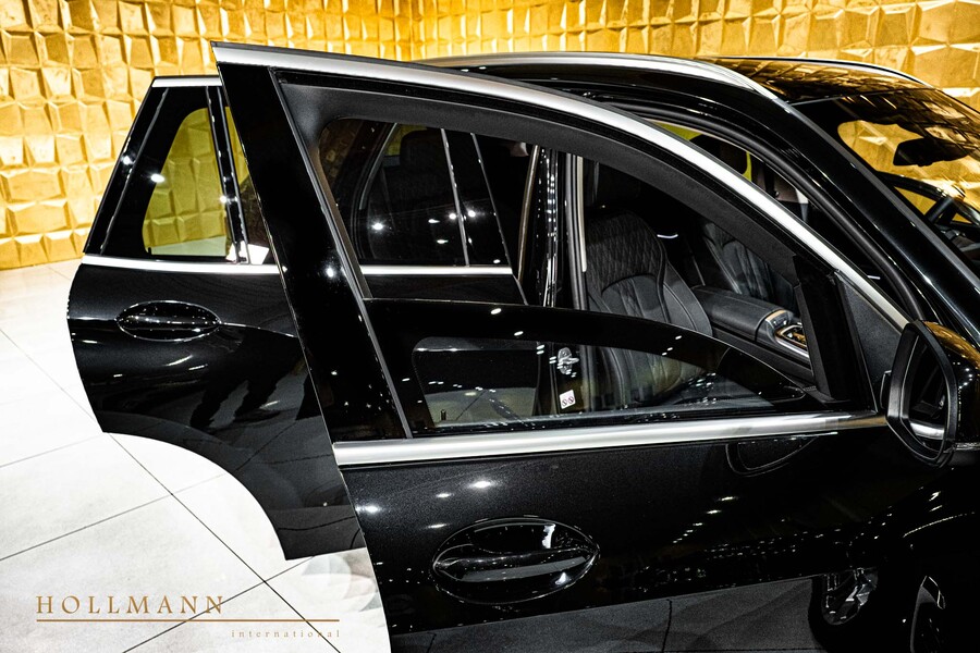 Vehicle view 14