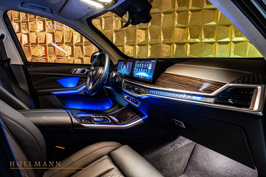 Vehicle view 28