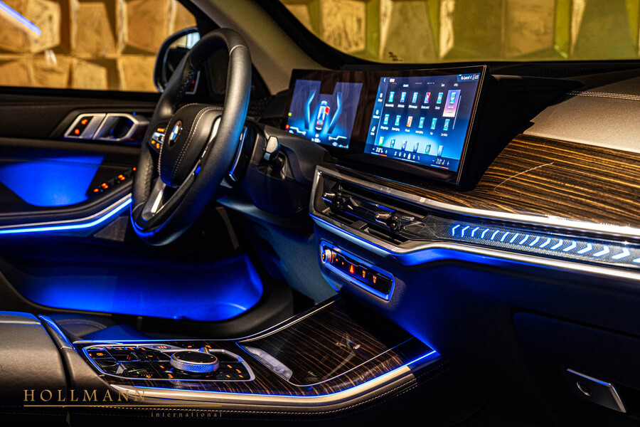 Vehicle view 29