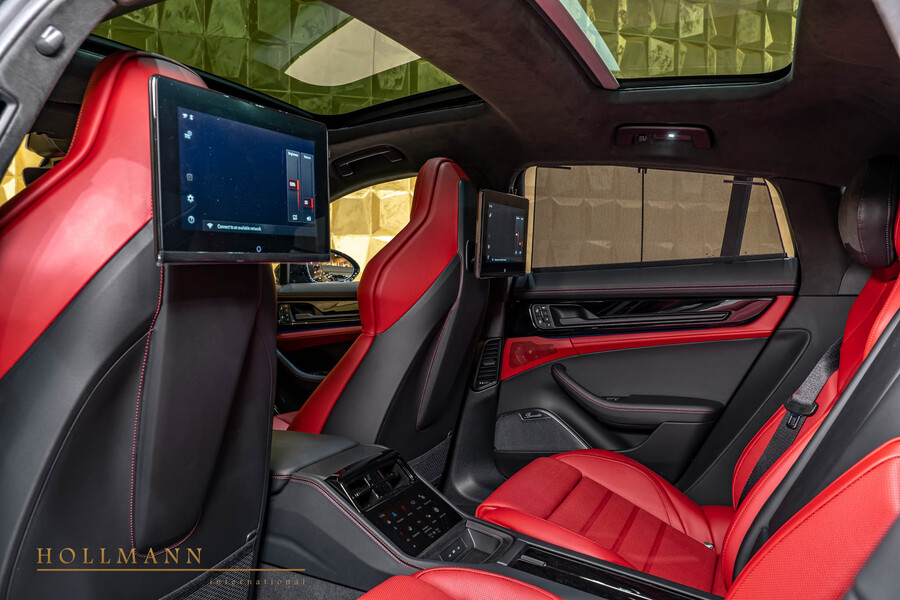 Vehicle view 16