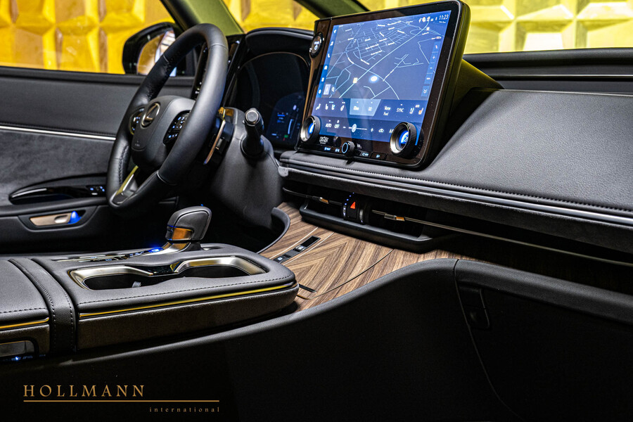 Vehicle view 14