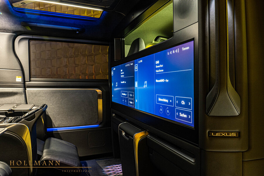 Vehicle view 16