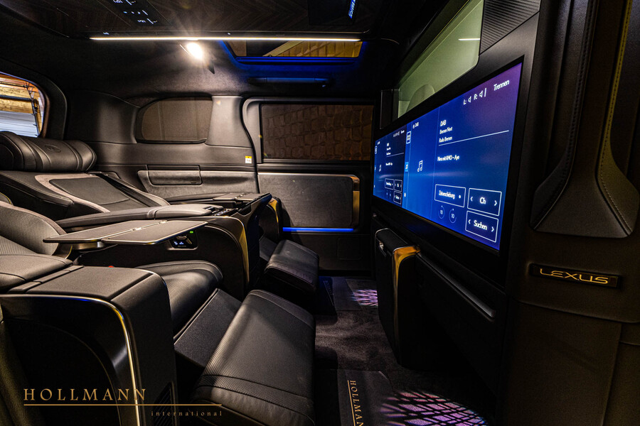 Vehicle view 18