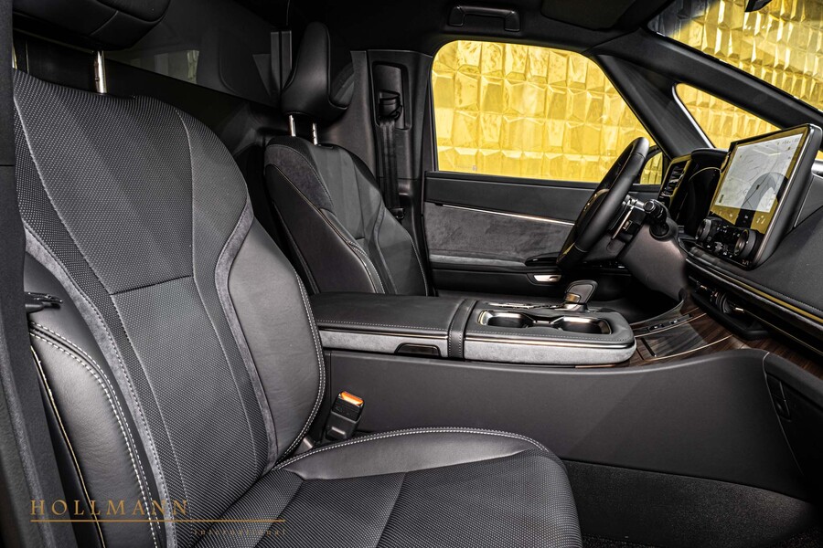 Vehicle view 27