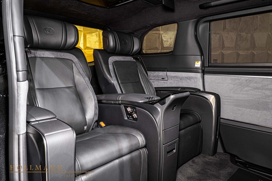 Vehicle view 28
