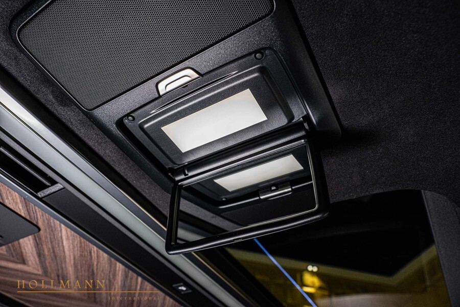 Vehicle view 34