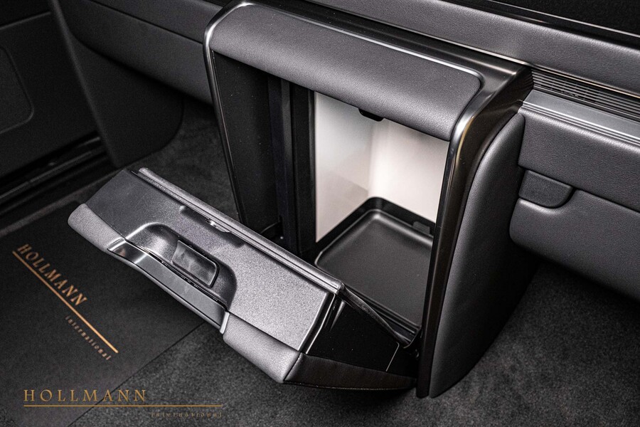 Vehicle view 43