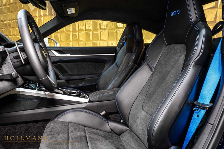 Vehicle view 13