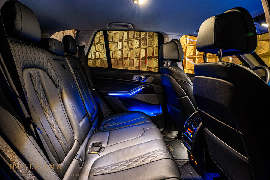 Vehicle view 25