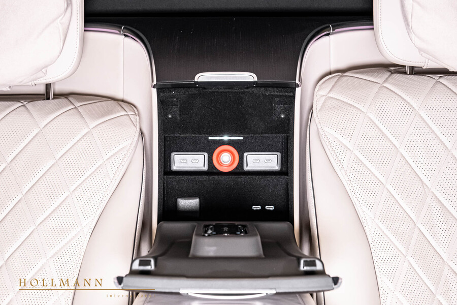 Vehicle view 23