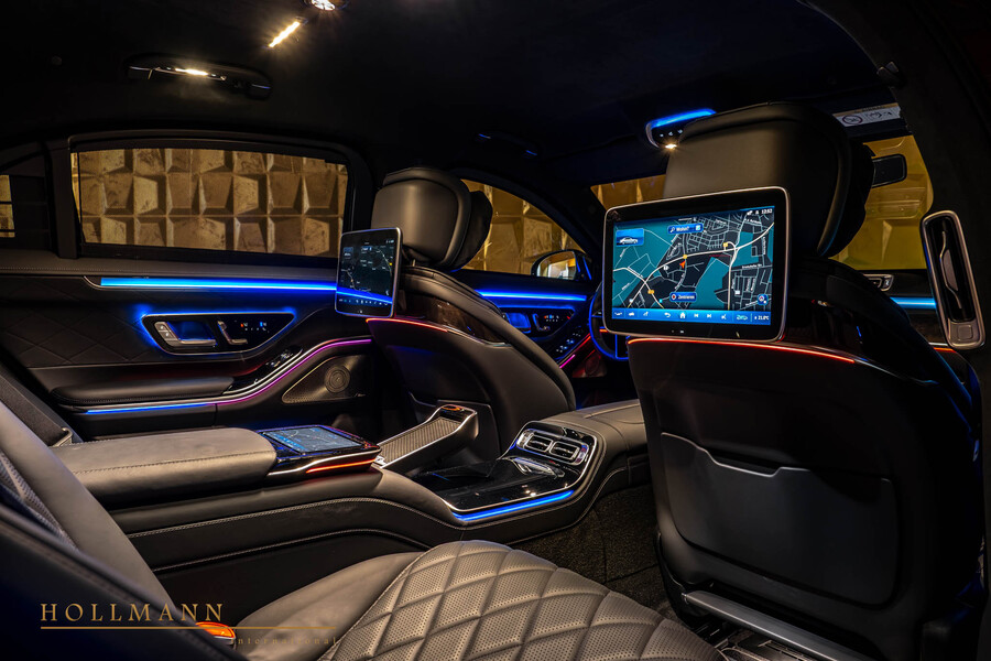 Vehicle view 18