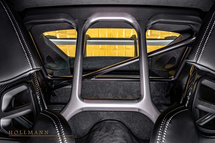 Vehicle view 17