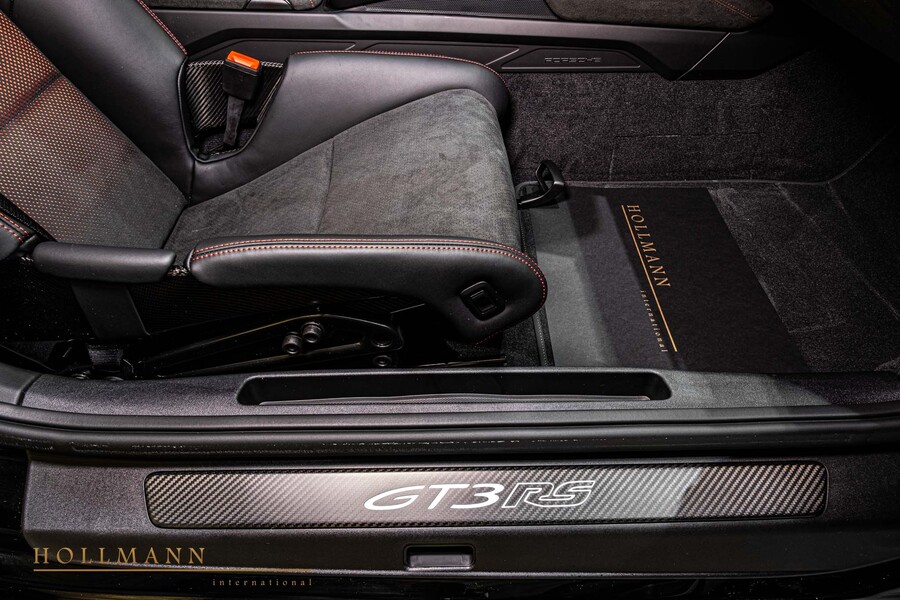 Vehicle view 18