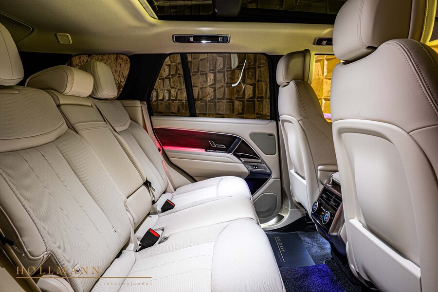 Vehicle view 18