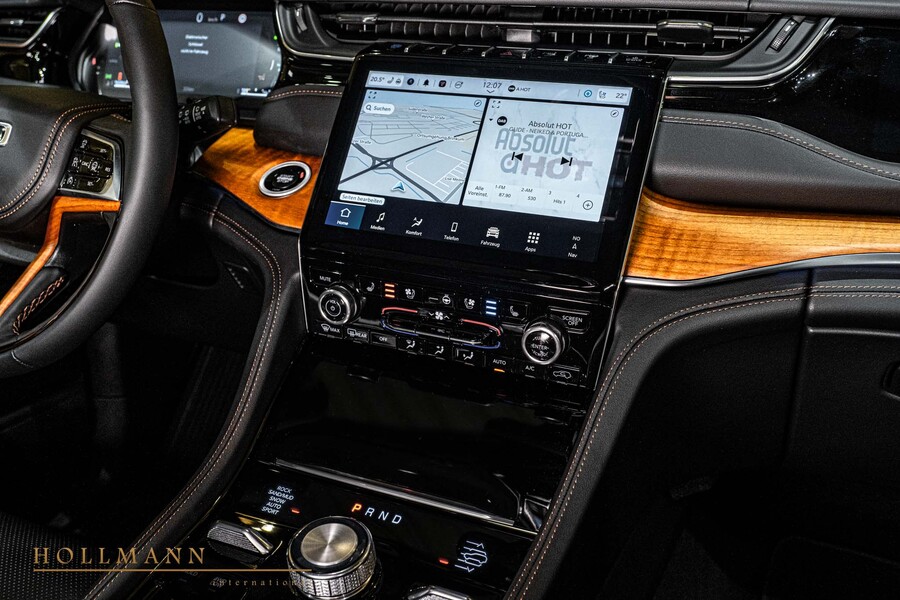 Vehicle view 18