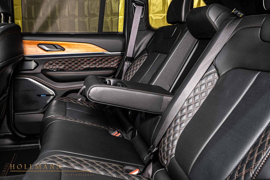 Vehicle view 29