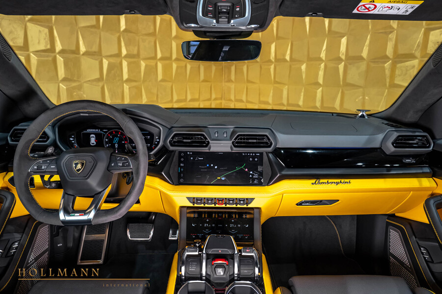 Vehicle view 16