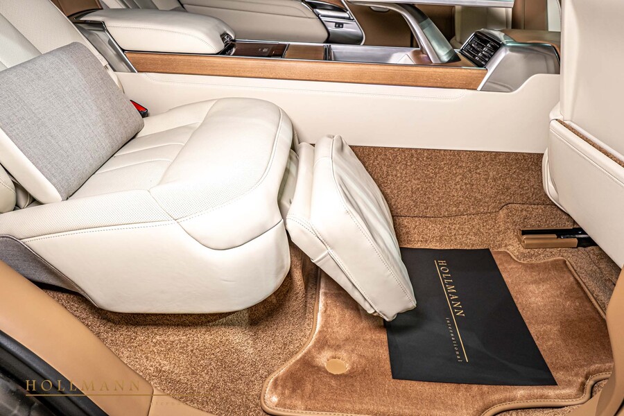 Vehicle view 16