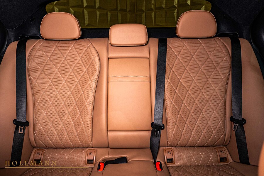 Vehicle view 23