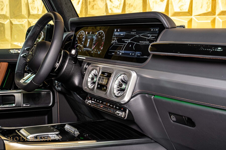 Vehicle view 23