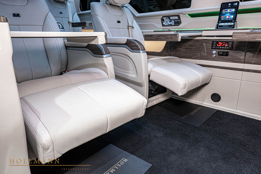 Vehicle view 14