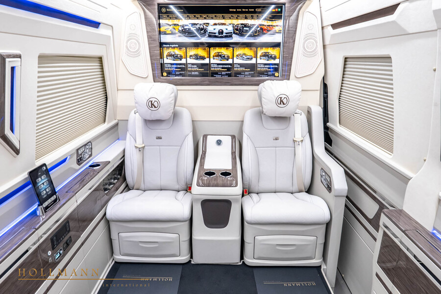 Vehicle view 15