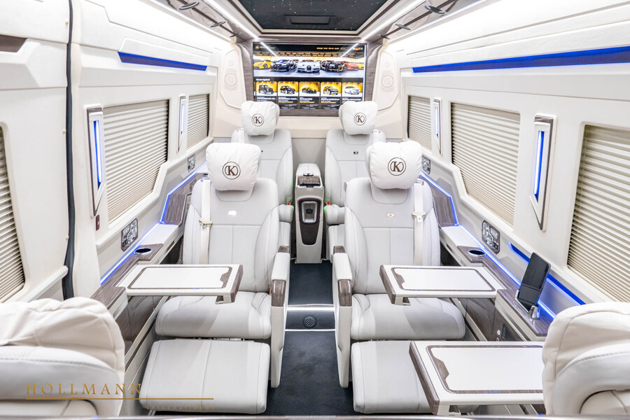 Vehicle view 18