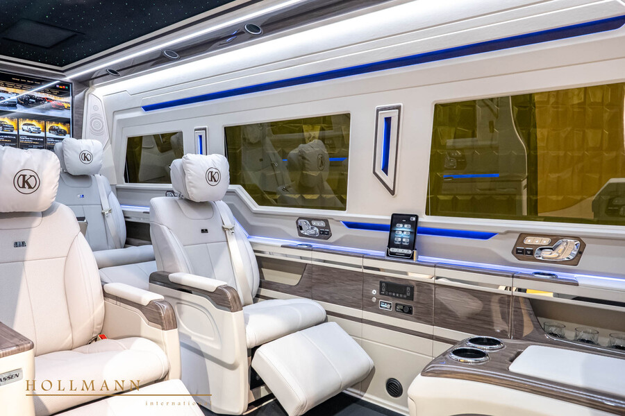 Vehicle view 19