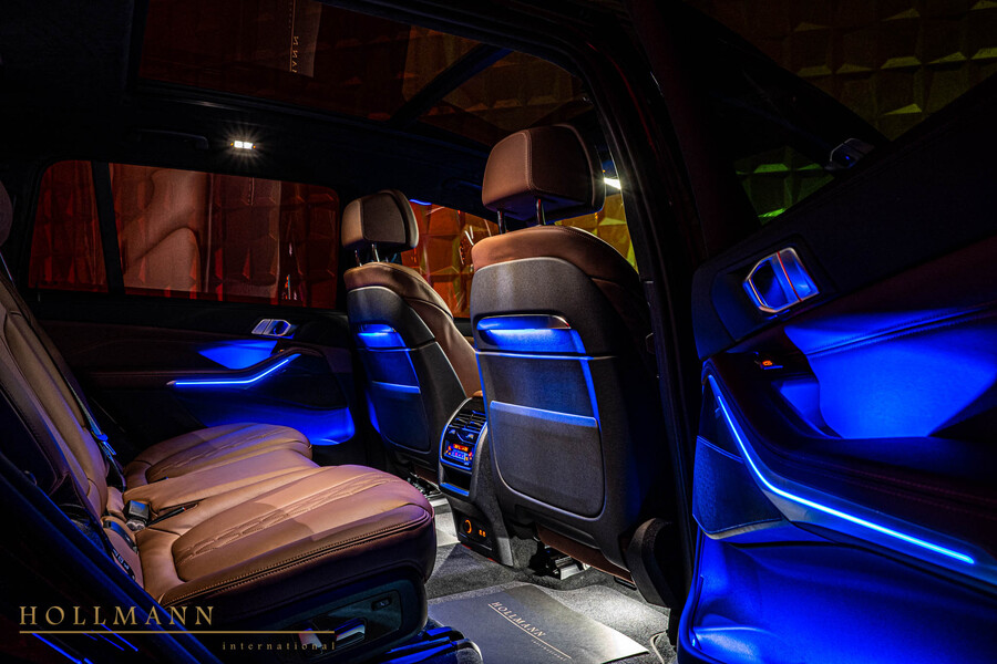 Vehicle view 17