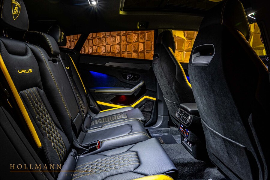 Vehicle view 25