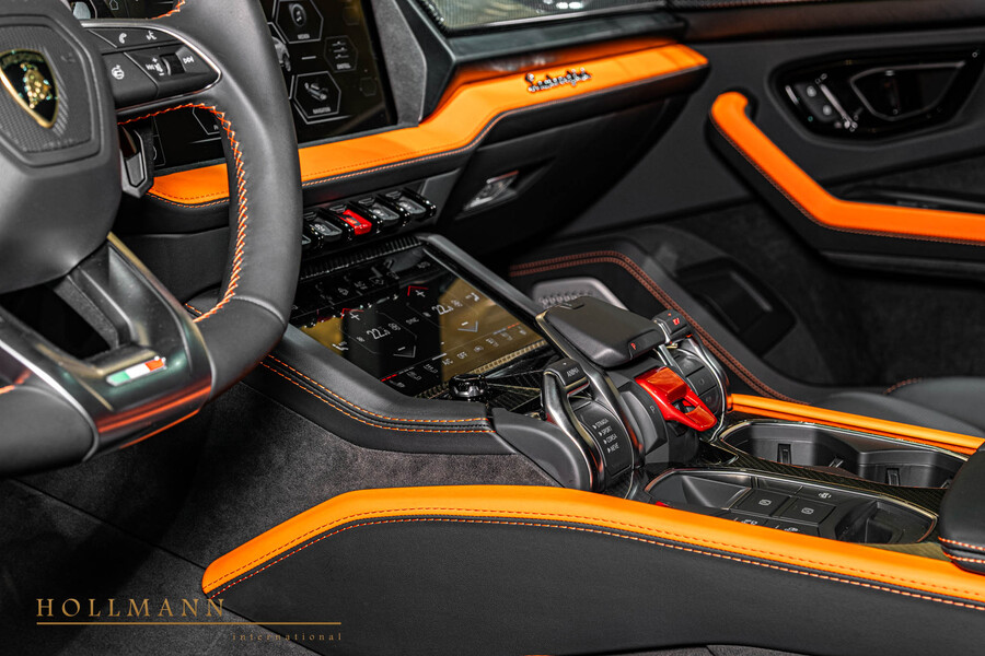 Vehicle view 18