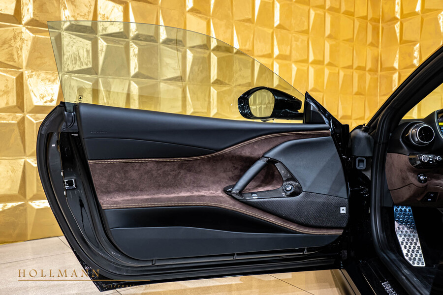 Vehicle view 23