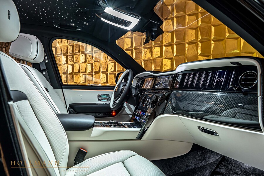 Vehicle view 18