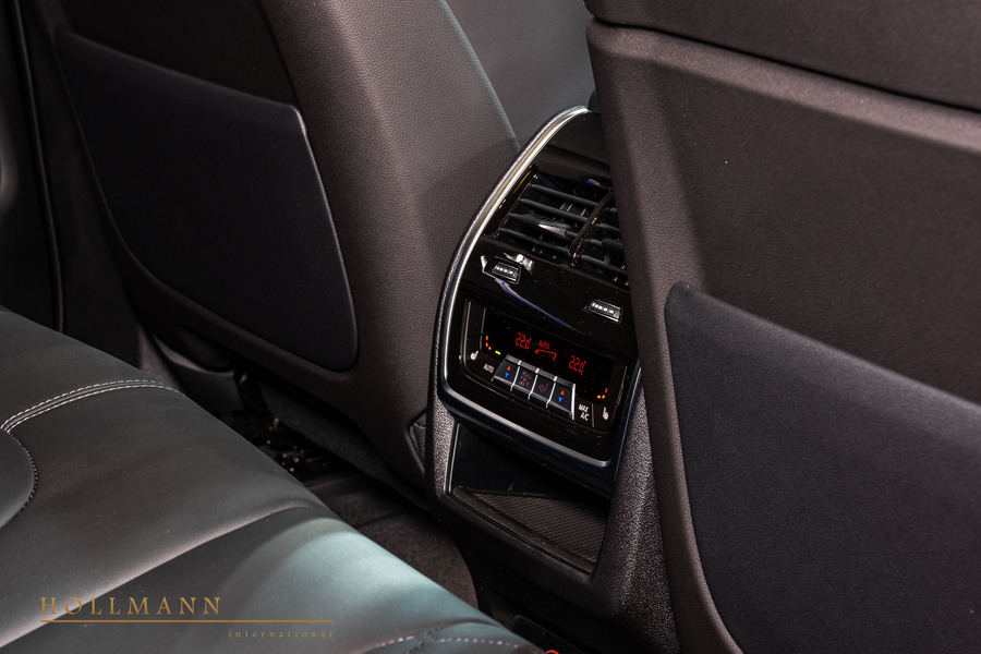 Vehicle view 21