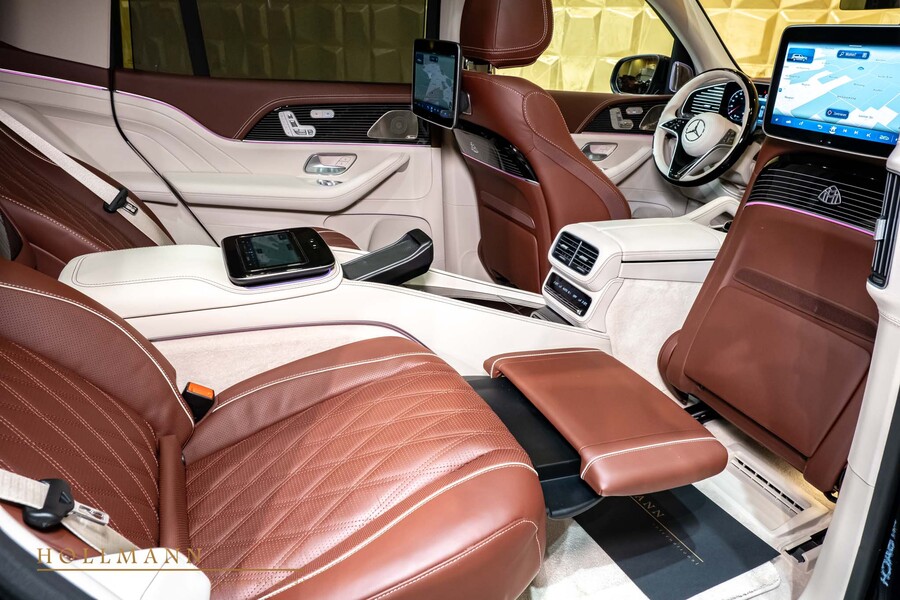 Vehicle view 14