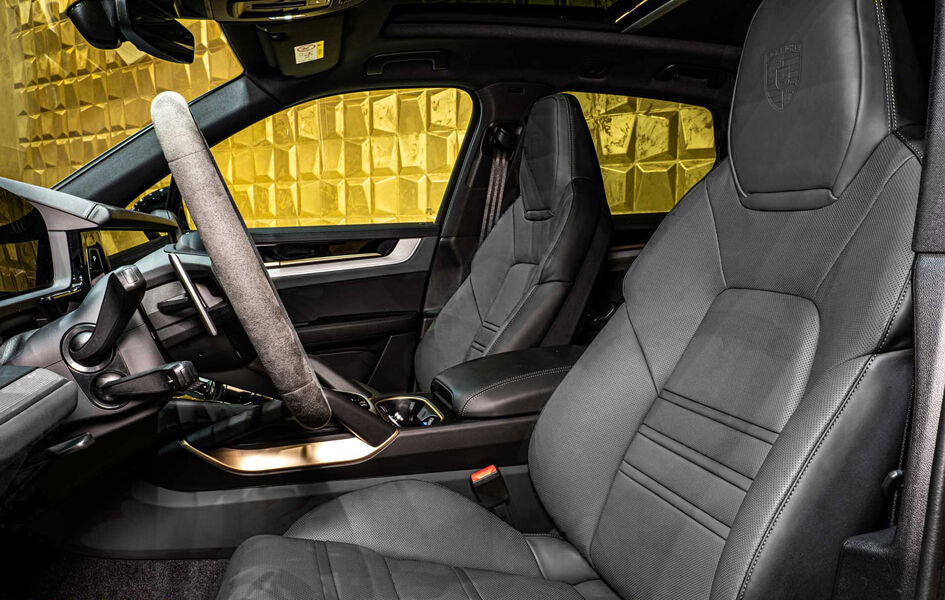 Vehicle view 9