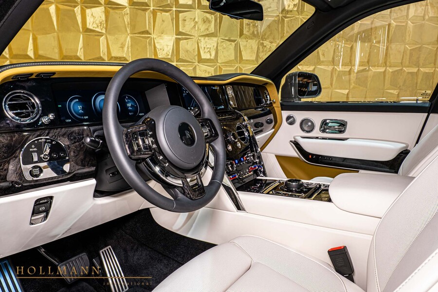 Vehicle view 16
