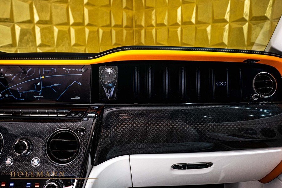 Vehicle view 14