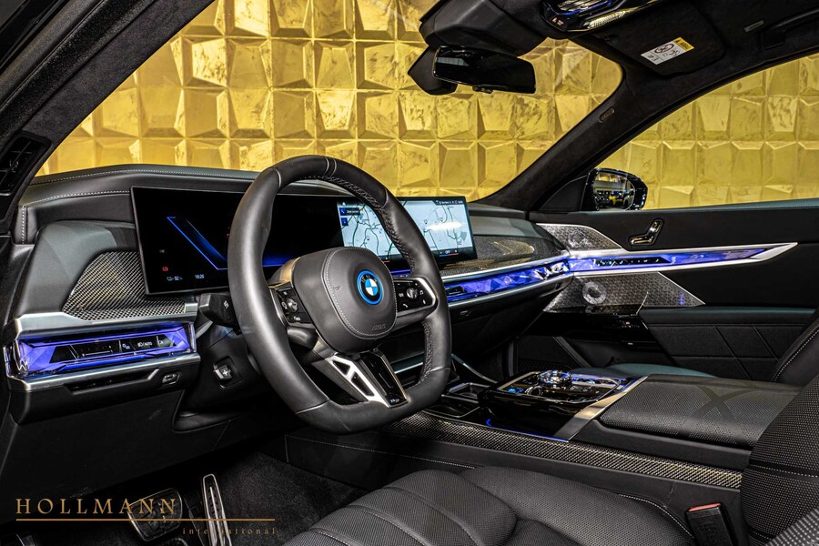 Vehicle view 14