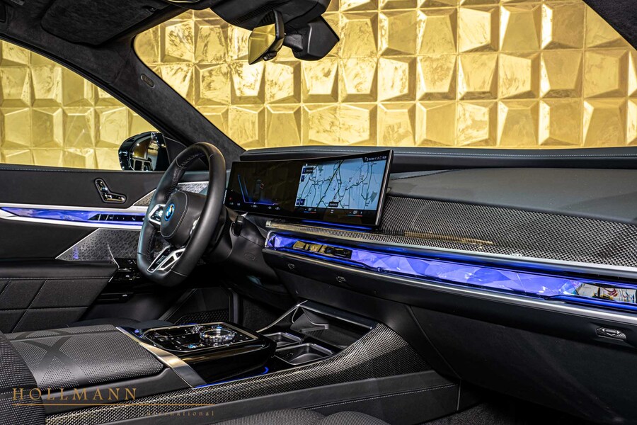 Vehicle view 16