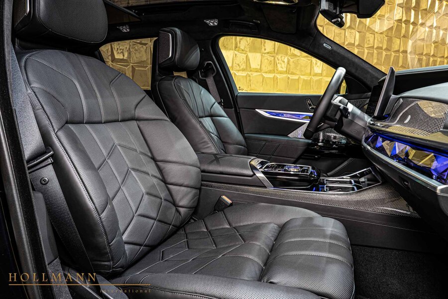 Vehicle view 18