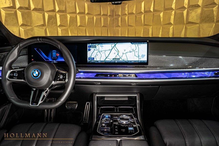 Vehicle view 19