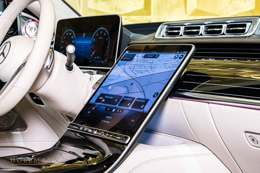 Vehicle view 19