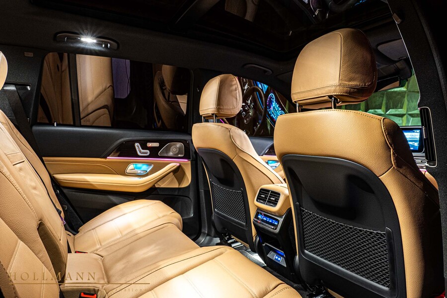 Vehicle view 18