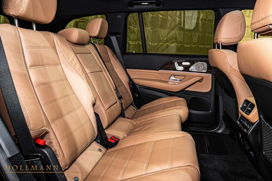 Vehicle view 23
