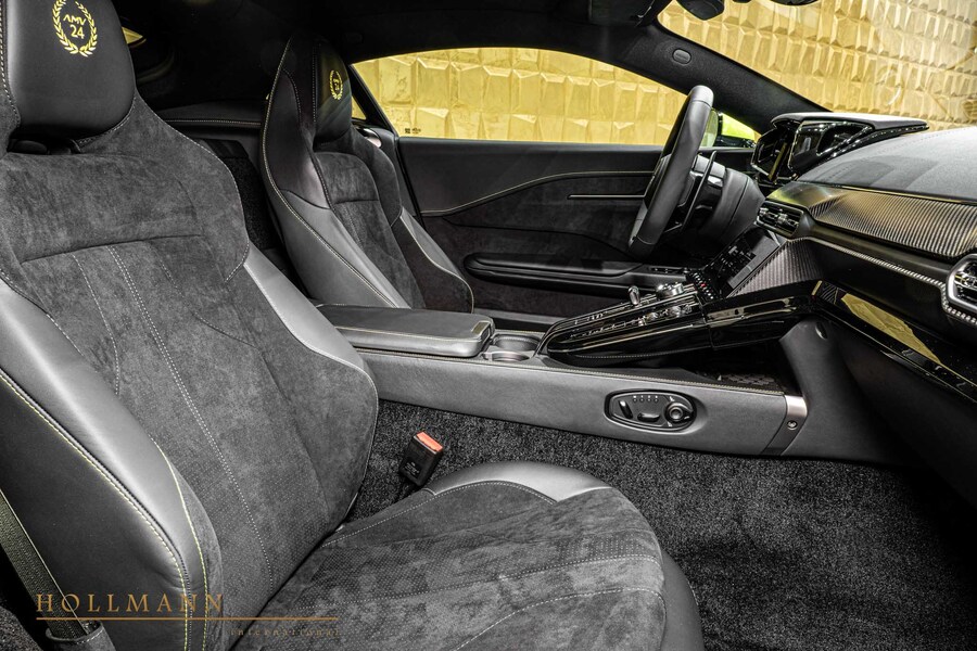 Vehicle view 25