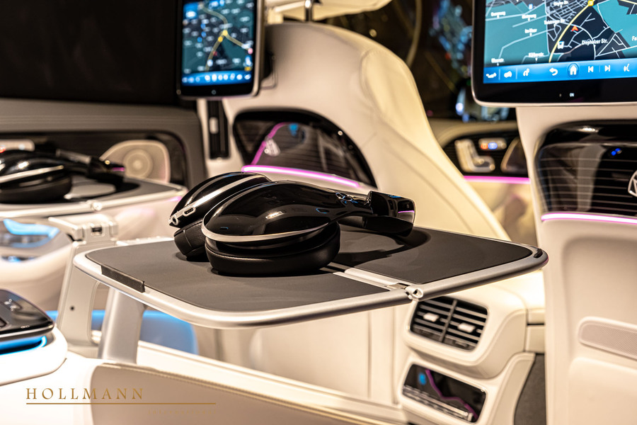Vehicle view 14