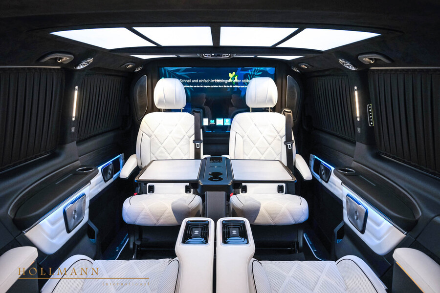 Vehicle view 17